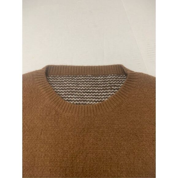 Colorblock Sweater - Picture 5 of 9